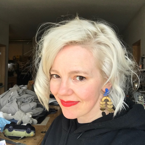 Meet your Posher, Kerry - Picture 1 of 1